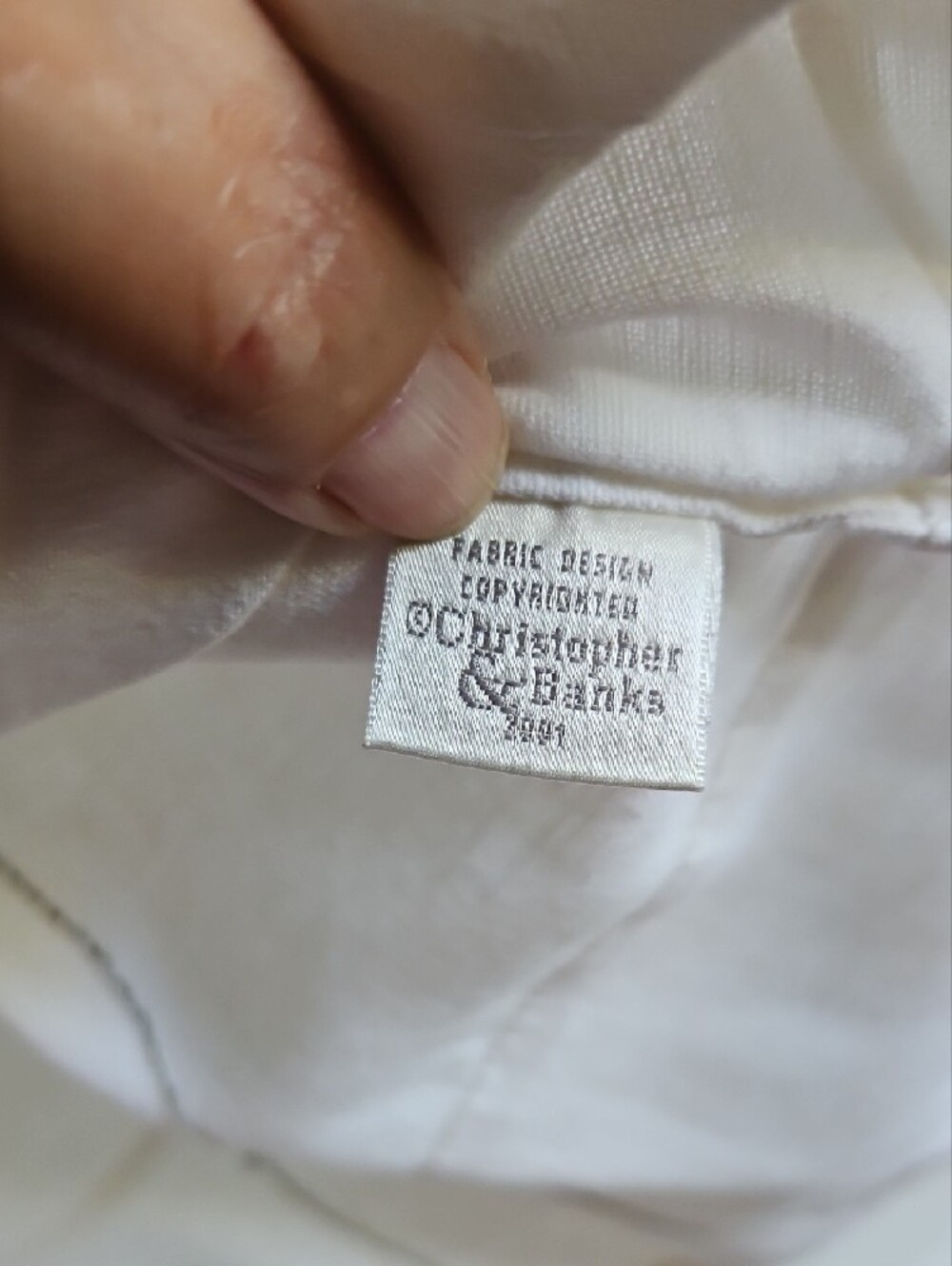 Christopher & Banks White Linen Embroidered 3/4 Sleeve Crewneck Top - Picture 4 of 10
